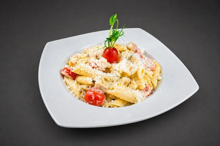 Паста пенне с курицей