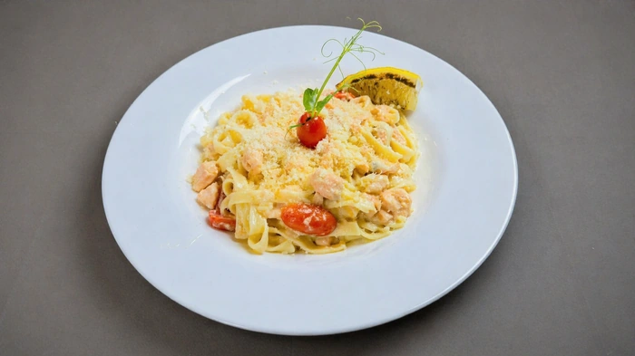Pasta ar lasi