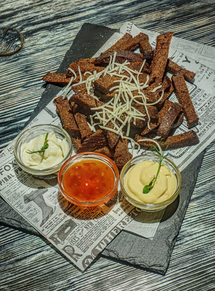 Roast bread with three sauces
